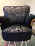gepardarmchair
